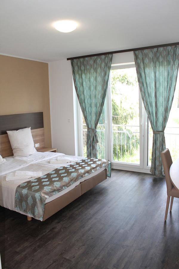 Kochersteinsfeld Hotel Pizzeria Da Beni מראה חיצוני תמונה
