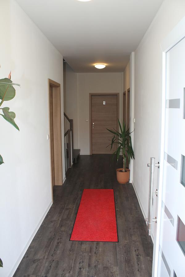 Kochersteinsfeld Hotel Pizzeria Da Beni מראה חיצוני תמונה